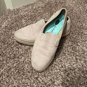 Dr. Scholl's Tan and Cream Slip-On Shoes